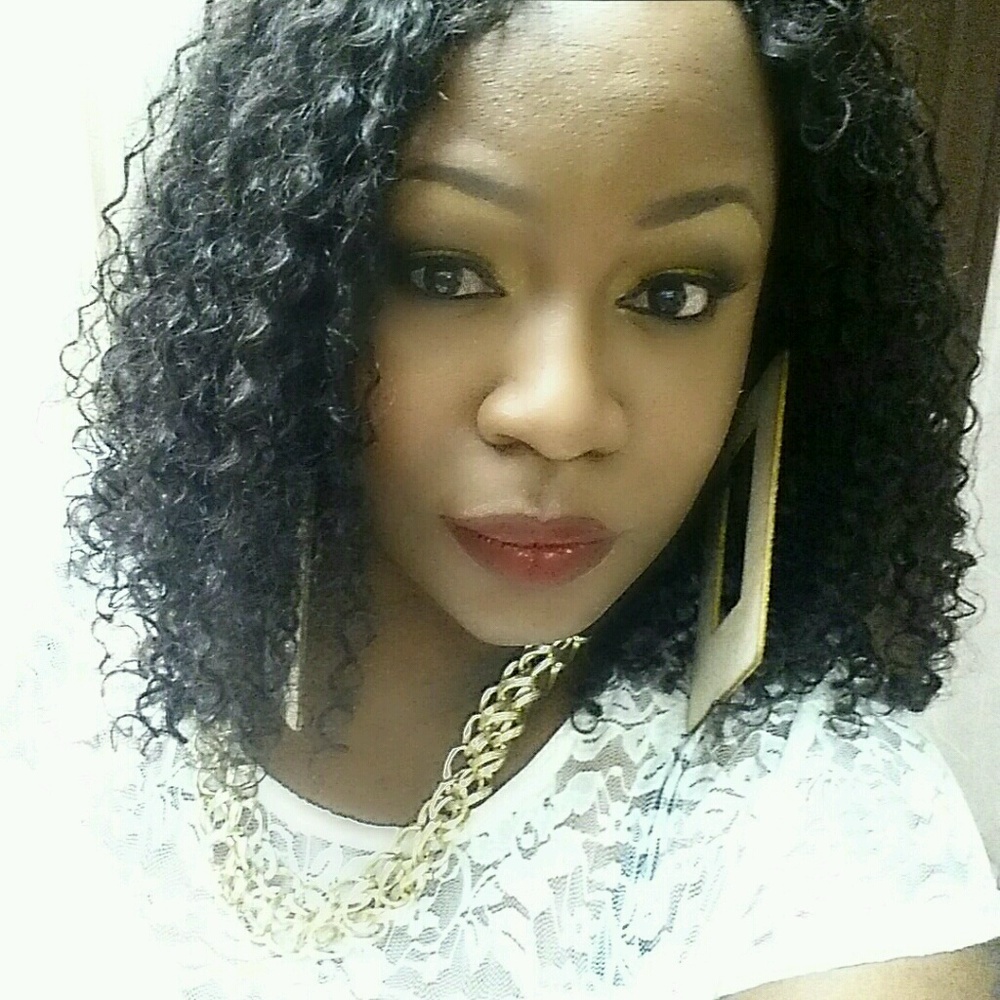 Meet your Posher, Natasha